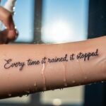 "Toda Vez que Choveu, Parou": O Significado da Tatuagem que é um Hino de Esperança